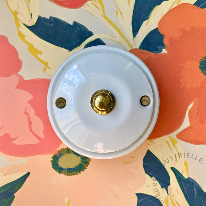 Bouton-poussoir rond en porcelaine blanche (P8388)