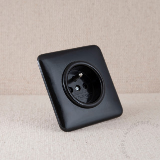 Prise courant 2P+T simple THPG Bakélite noir carré