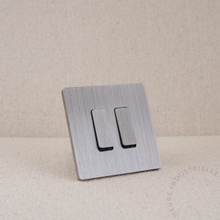 Interrupteur double Modelec M nickel brossé touche noire