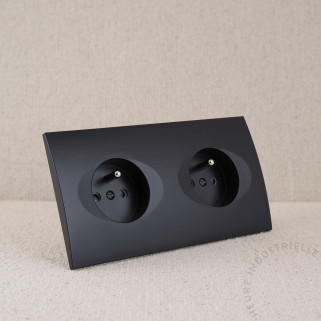 Prise de courant 2P+T double  Modelec karo noir satin puitss noir