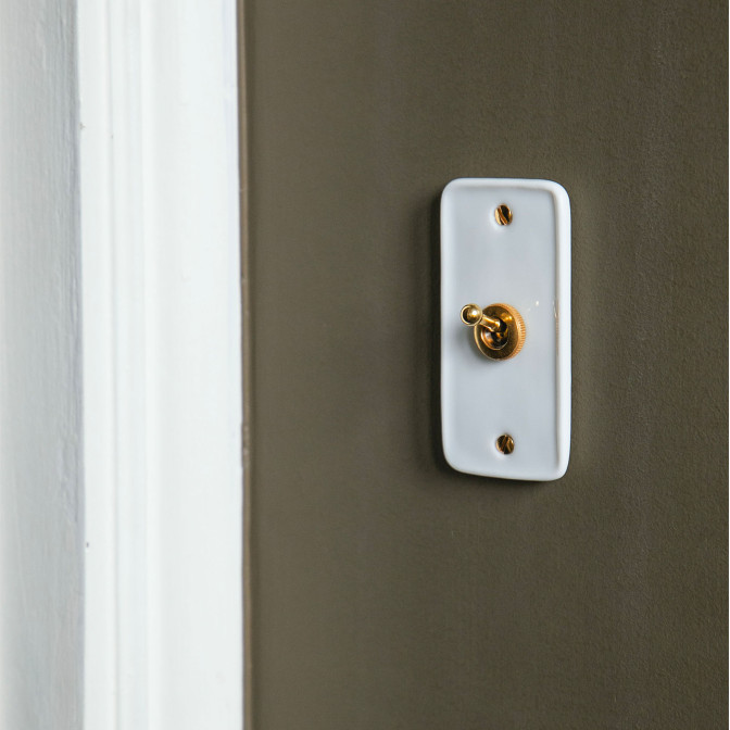 Bouton Poussoir (BPL) simple Porcelaine Blanche Levier+Vis Doré